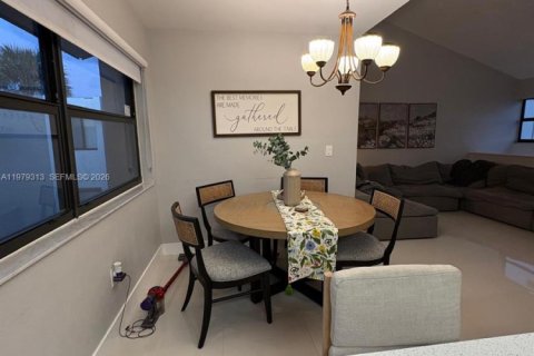 Copropriété à louer à Miami, Floride: 2 chambres, 93.37 m2 № 2046343 - photo 9