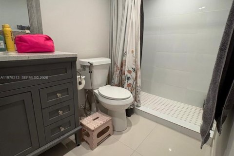 Copropriété à louer à Miami, Floride: 2 chambres, 93.37 m2 № 2046343 - photo 16