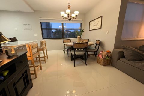 Condo à Miami, Floride, 2 chambres  № 2046343
