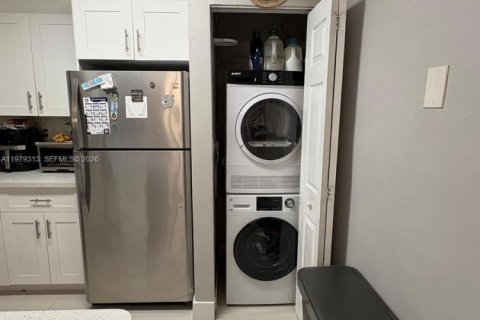 Copropriété à louer à Miami, Floride: 2 chambres, 93.37 m2 № 2046343 - photo 5