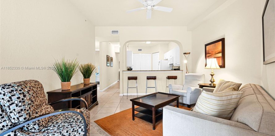 Condo in Pompano Beach, Florida, 3 bedrooms № 1859144
