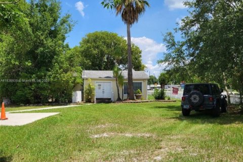 House in Sanford, Florida 1 bedroom № 1821974 - photo 10