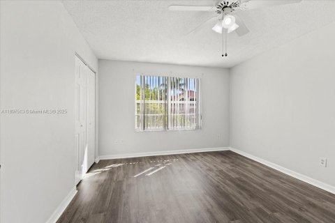 Снять в аренду кондоминиум в Коконат Крик, Флорида 2 спальни, 104.98м2, № 1949094 - фото 20