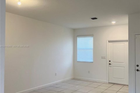 Townhouse in Homestead, Florida 3 bedrooms, 133.97 sq.m. № 2254226 - photo 3