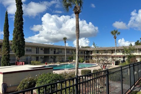 Condominio en alquiler en Orlando, Florida, 1 dormitorio, 70.98 m2 № 1540672 - foto 7