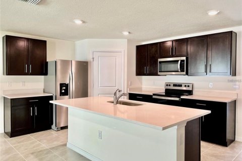 Casa en alquiler en Ocala, Florida, 4 dormitorios, 169.83 m2 № 1793658 - foto 2