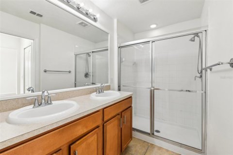 Townhouse in Orlando, Florida 3 bedrooms, 169.92 sq.m. № 1551932 - photo 13