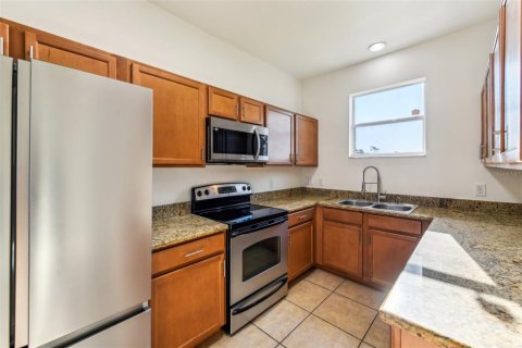 Townhouse in Orlando, Florida 3 bedrooms, 169.92 sq.m. № 1551932 - photo 10