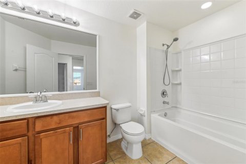 Townhouse in Orlando, Florida 3 bedrooms, 169.92 sq.m. № 1551932 - photo 14