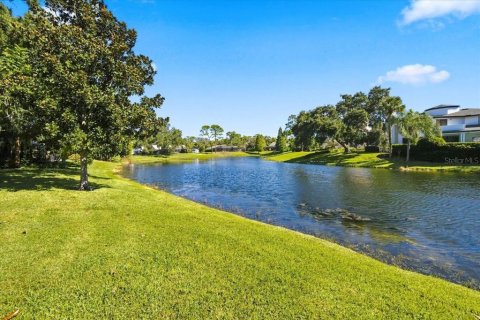 Villa ou maison à vendre à Tampa, Floride: 5 chambres, 231.7 m2 № 2431057 - photo 4