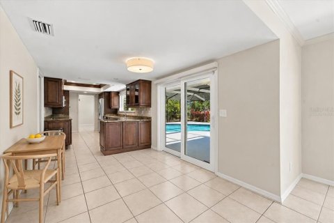 Villa ou maison à vendre à Tampa, Floride: 5 chambres, 231.7 m2 № 2431057 - photo 23