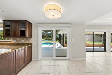 Villa ou maison à vendre à Tampa, Floride: 5 chambres, 231.7 m2 № 2431057 - photo 21