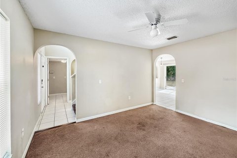 Villa ou maison à louer à Sanford, Floride: 4 chambres, 199 m2 № 2116065 - photo 4