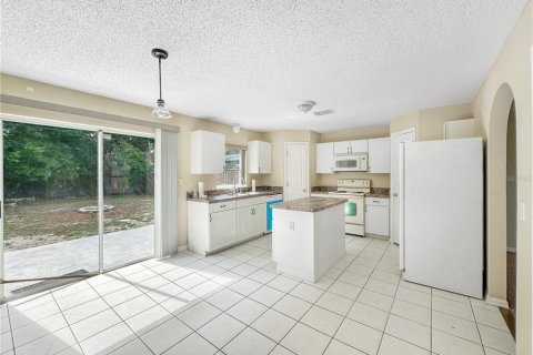 Villa ou maison à louer à Sanford, Floride: 4 chambres, 199 m2 № 2116065 - photo 7