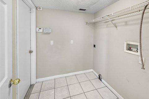 Villa ou maison à louer à Sanford, Floride: 4 chambres, 199 m2 № 2116065 - photo 19