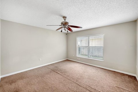 Villa ou maison à louer à Sanford, Floride: 4 chambres, 199 m2 № 2116065 - photo 10