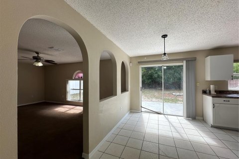 Villa ou maison à louer à Sanford, Floride: 4 chambres, 199 m2 № 2116065 - photo 5