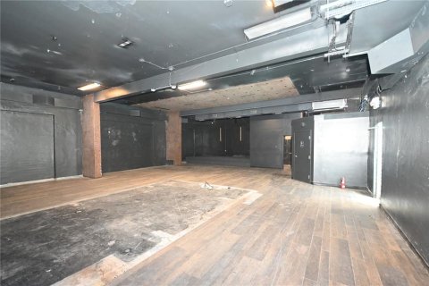 Immobilier commercial à vendre à Orlando, Floride: 396.97 m2 № 1901072 - photo 4