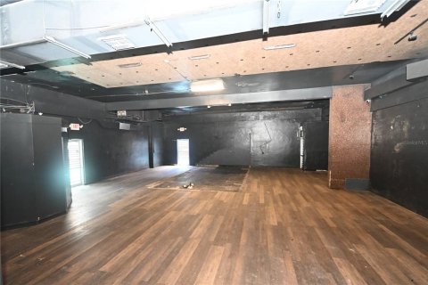 Immobilier commercial à vendre à Orlando, Floride: 396.97 m2 № 1901072 - photo 10