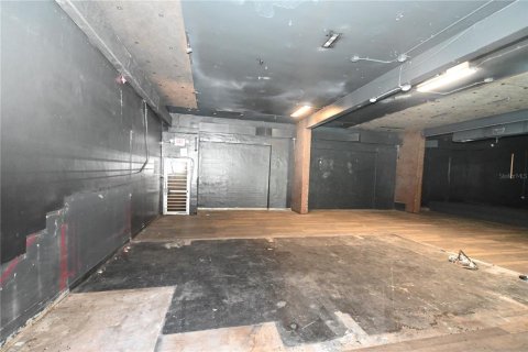 Immobilier commercial à vendre à Orlando, Floride: 396.97 m2 № 1901072 - photo 5