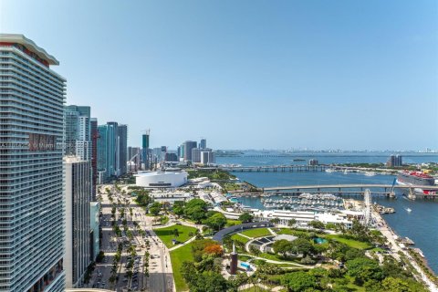 Copropriété à vendre à Miami, Floride: 2 chambres, 122.82 m2 № 1957570 - photo 6