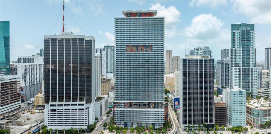 Condo à Miami, Floride, 2 chambres № 1957570