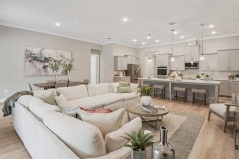 House in Plant City, Florida 4 bedrooms, 290.78 sq.m. № 2225060 - photo 10