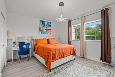Townhouse in Lauderhill, Florida 3 bedrooms, 190.45 sq.m. № 2411349 - photo 26
