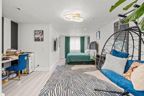 Townhouse in Lauderhill, Florida 3 bedrooms, 190.45 sq.m. № 2411349 - photo 17
