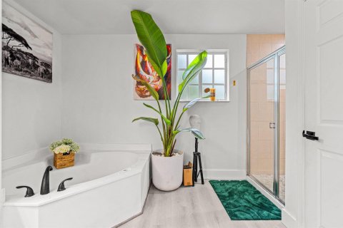 Townhouse in Lauderhill, Florida 3 bedrooms, 190.45 sq.m. № 2411349 - photo 20