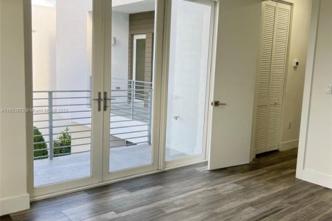 Villa ou maison à vendre à Doral, Floride: 5 chambres, 342.81 m2 № 2059933 - photo 21