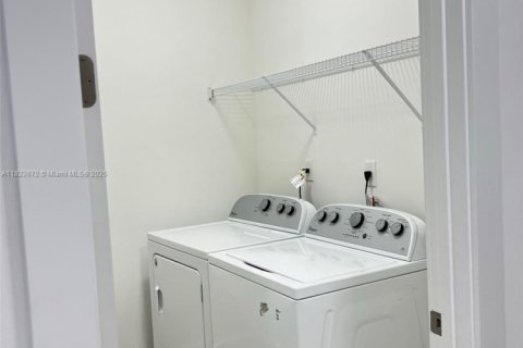 Villa ou maison à vendre à Doral, Floride: 5 chambres, 342.81 m2 № 2059933 - photo 18