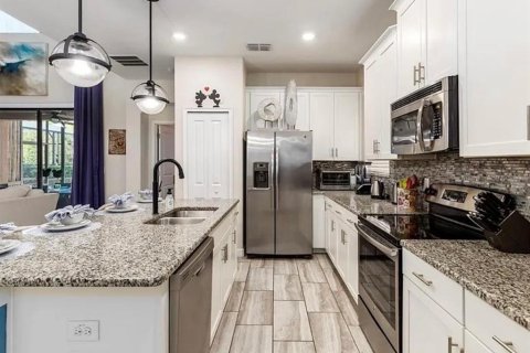 Villa ou maison à louer à Davenport, Floride: 5 chambres, 289.48 m2 № 2432686 - photo 8