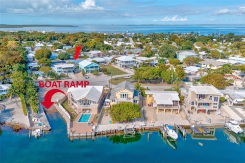 Casa en venta en Key Largo, Florida, 4 dormitorios, 212.1 m2 № 2000376 - foto 3