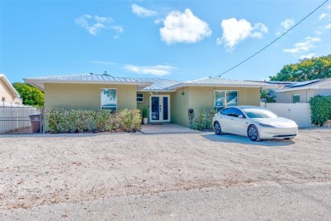 Casa en venta en Key Largo, Florida, 4 dormitorios, 212.1 m2 № 2000376 - foto 4