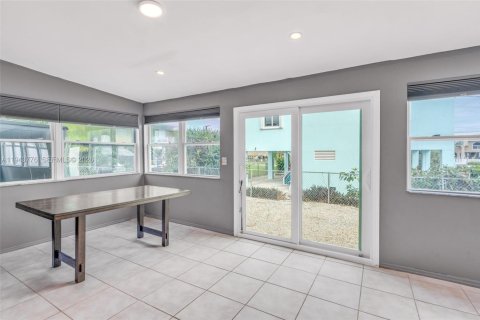 Casa en venta en Key Largo, Florida, 4 dormitorios, 212.1 m2 № 2000376 - foto 17