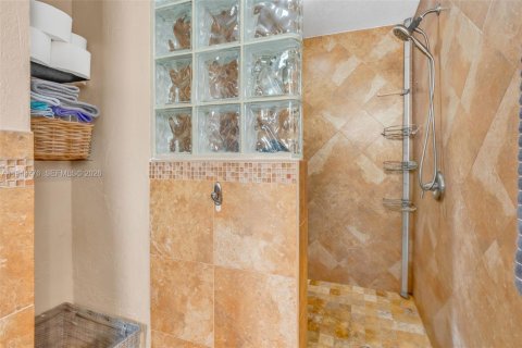 Casa en venta en Key Largo, Florida, 4 dormitorios, 212.1 m2 № 2000376 - foto 29