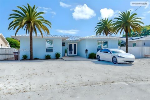 Casa en venta en Key Largo, Florida, 4 dormitorios, 212.1 m2 № 2000376 - foto 5