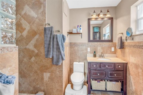 Casa en venta en Key Largo, Florida, 4 dormitorios, 212.1 m2 № 2000376 - foto 28