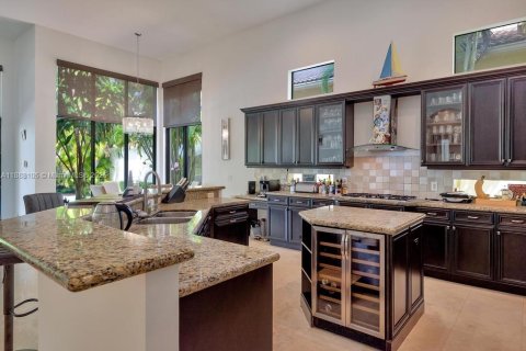 Villa ou maison à louer à Boca Raton, Floride: 5 chambres, 413.23 m2 № 1977475 - photo 15