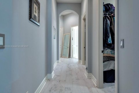 Villa ou maison à louer à Boca Raton, Floride: 5 chambres, 413.23 m2 № 1977475 - photo 24