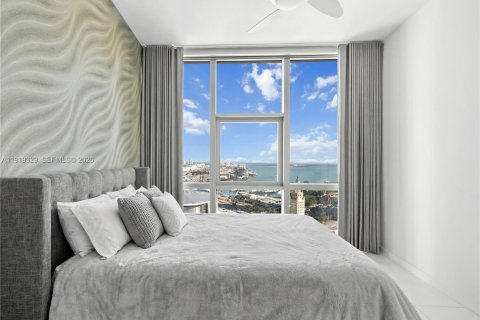 Condo in Miami, Florida, 3 bedrooms  № 1974644 - photo 17