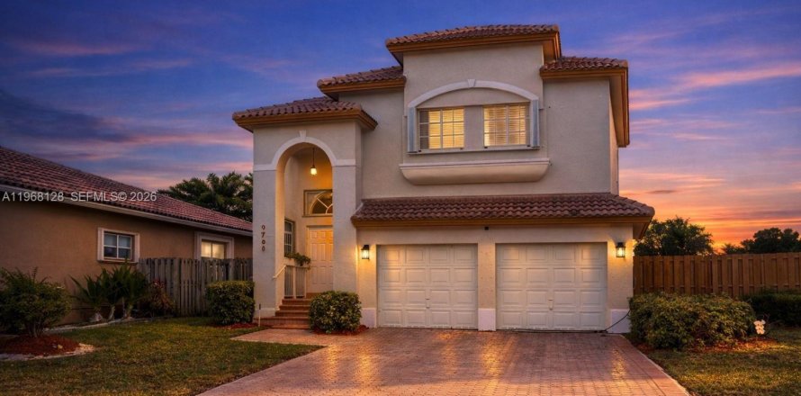 Villa ou maison à Doral, Floride 4 chambres, 227.8 m2 № 2033587