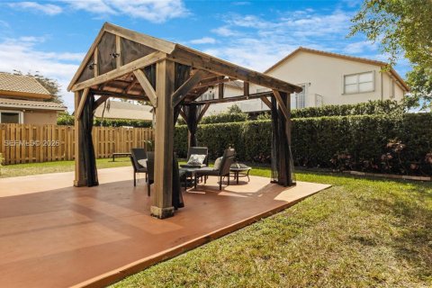 Villa ou maison à vendre à Doral, Floride: 4 chambres, 227.8 m2 № 2033587 - photo 17