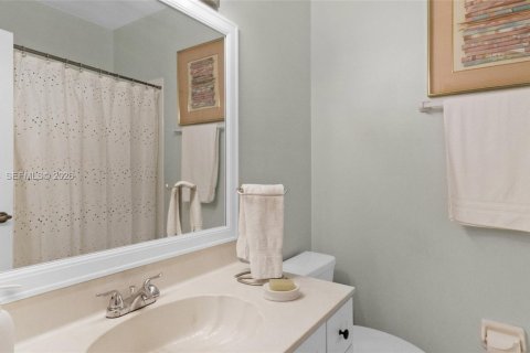 Villa ou maison à vendre à Doral, Floride: 4 chambres, 227.8 m2 № 2033587 - photo 28