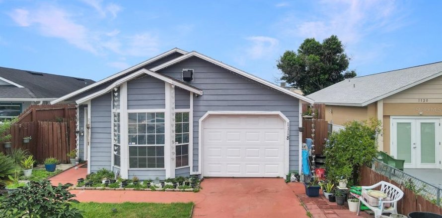 House in Orlando, Florida 3 bedrooms, 105.91 sq.m. № 2421985