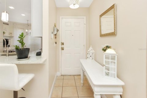 House in Orlando, Florida 3 bedrooms, 105.91 sq.m. № 2421985 - photo 3