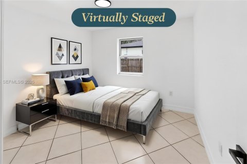House in Miami, Florida 3 bedrooms, 110 sq.m. № 2246672 - photo 23