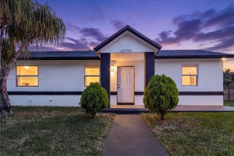 House in Miami, Florida 3 bedrooms, 110 sq.m. № 2246672