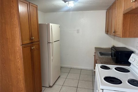 Immobilier commercial à vendre à Winter Haven, Floride: 8 chambres, 265.89 m2 № 1919743 - photo 14